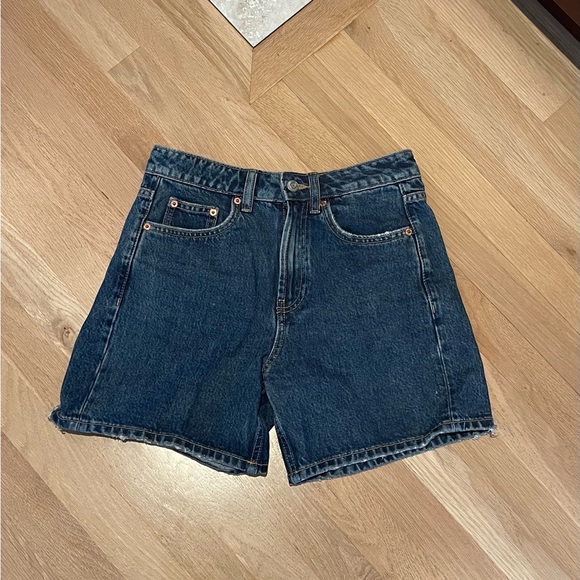 TRF Mid rise denim short - Picture 5 of 7